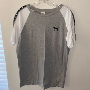 “pink” brand gray and white short sleeve tee